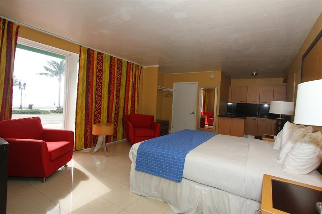 Tropic Cay Beach Hotel Форт Лодърдейл Стая снимка