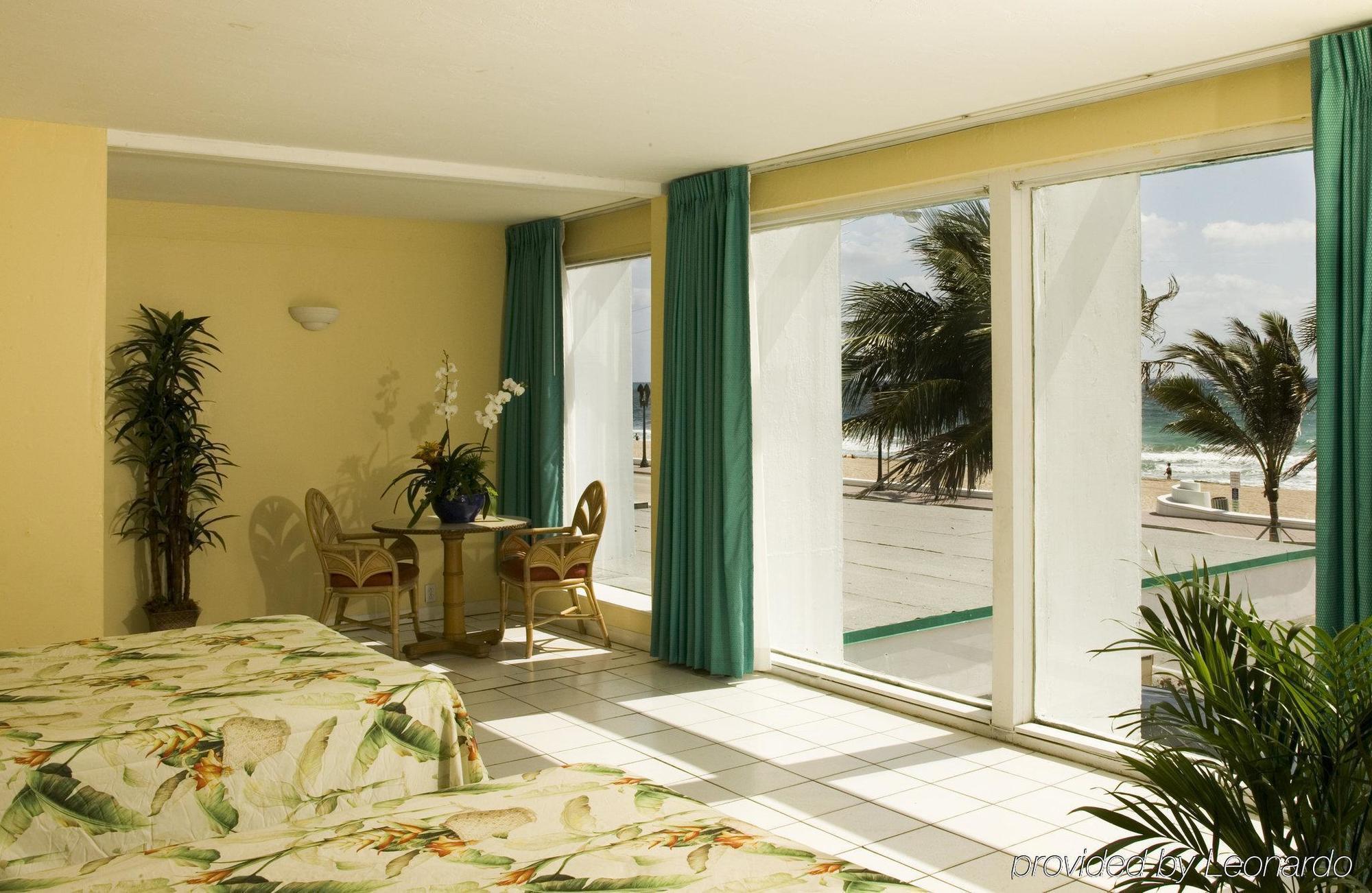 Tropic Cay Beach Hotel Форт Лодърдейл Стая снимка